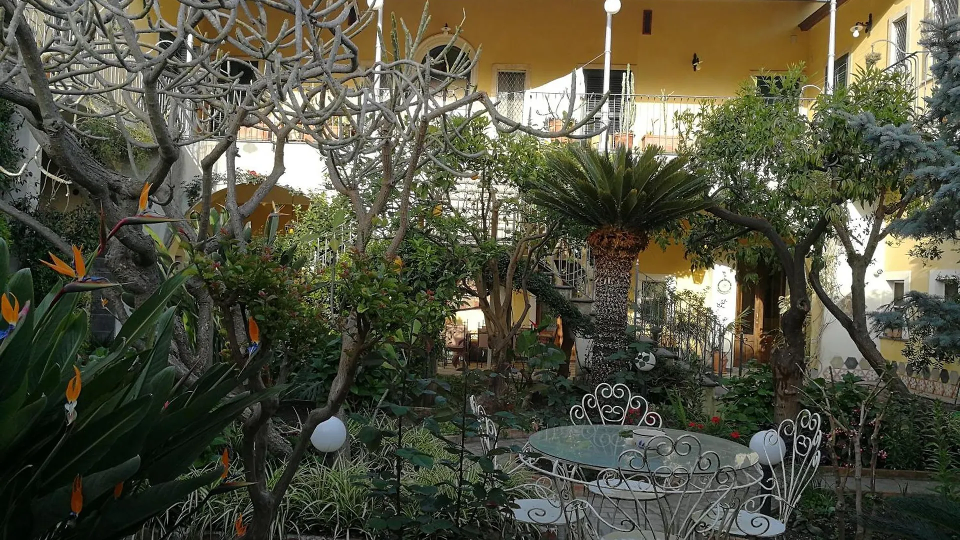 La Baronessa B&B Riposto 0*,  Italia