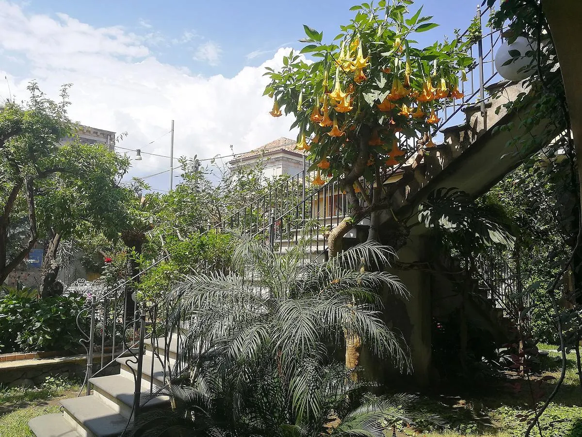 La Baronessa B&B Riposto Bed & Breakfast