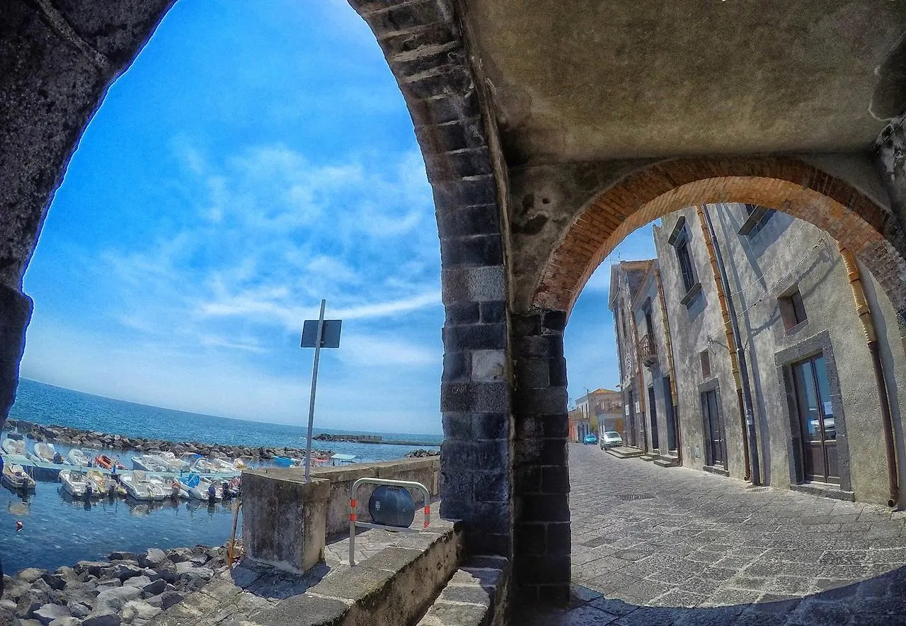 La Baronessa B&B Riposto Bed & Breakfast