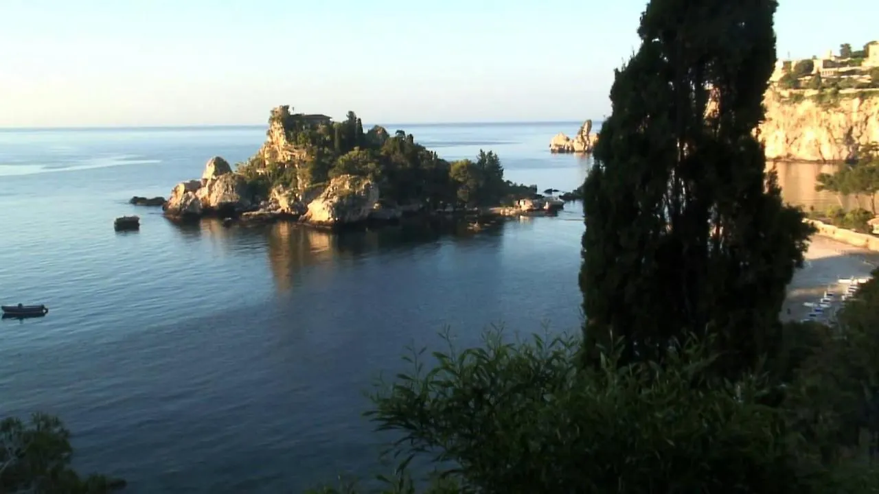 La Baronessa B&B Riposto 0*,  Italia